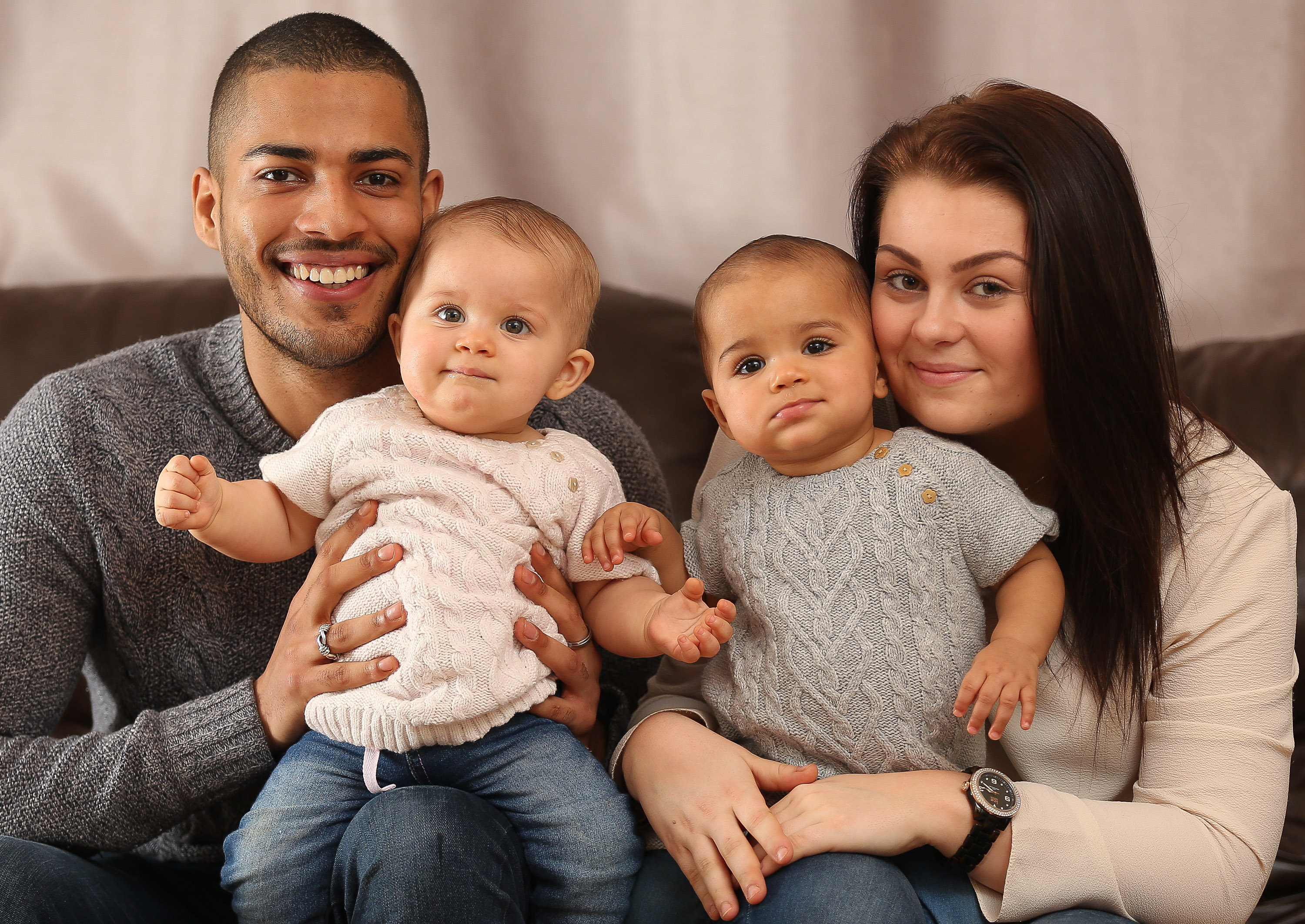 Serupa Tak Sama Antara Anak Kembar